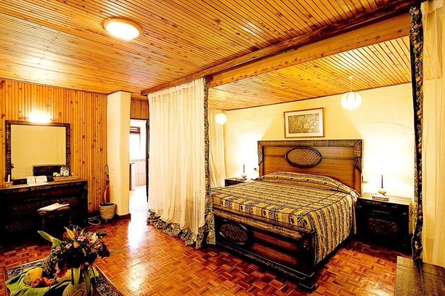SOPA LODGE: 3 DAYS MASAI MARA+ MASAI VILLAGE – GROUP JOINING SAFARI